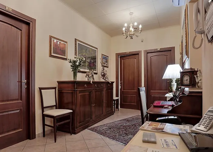 Chiaro Di Luna Viale Italia Pensión 4*