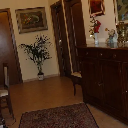 Pensionat Chiaro Di Luna 4*