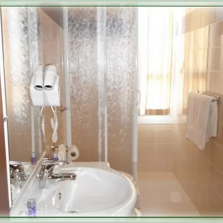 Pensionat Chiaro Di Luna Sassari