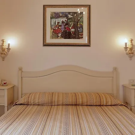 Chiaro Di Luna Viale Italia 4*